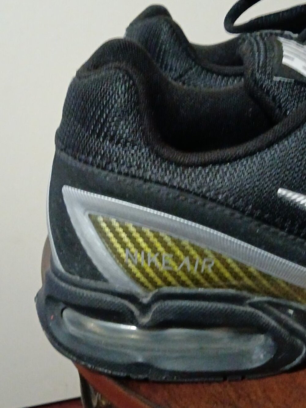 Nike Air Max Torch 3 319116-011 Mens Sz 12 Running Shoes Black White Sneakers - Picture 4 of 14